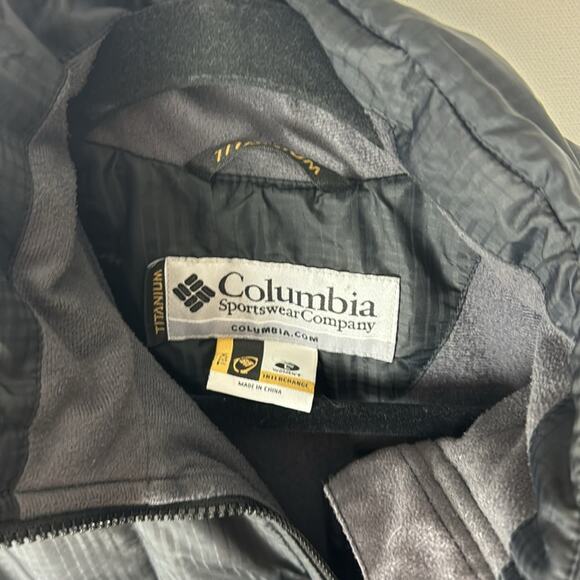 Columbia Jacket - Women’s Large - Picture 2 of 8
